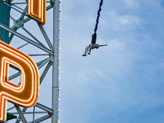 -巨鹏飞梦幻海岸