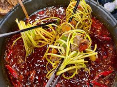 -黄潇洒老火锅(九眼桥宏济巷店)
