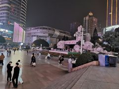 -观音桥步行街