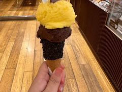 -VENCHI 闻绮(上海佛罗伦萨小镇店)
