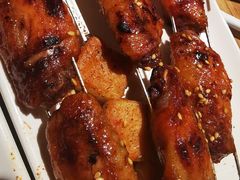 蜜汁鸡翅-三个大叔烤羊肉串·炭炉砂锅菜(西三旗店)