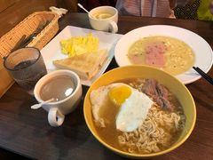 -谭仔云南米线(粉岭车站路店)