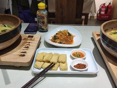 建水包浆豆腐-茶花妹子云南餐厅(传媒大学店)