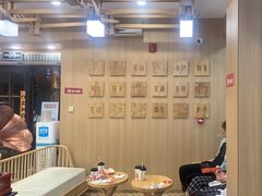 -霸王茶姬(南强街店)