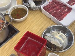 -杨老板·海鲜集市火锅·鲜切牛肉(中防万宝店)