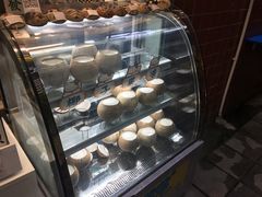 -椰爺爺·椰子冻砵仔糕