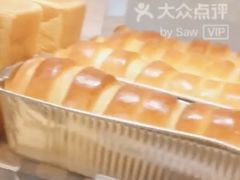 手撕炼乳-美俪家族(巴黎都市店)