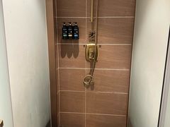 -缦咖电竞酒店(北京鸟巢红军营地铁站店)