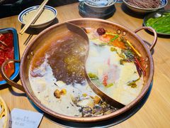 -洱火云南酸菜牛肉火锅(石景山当代商城店)