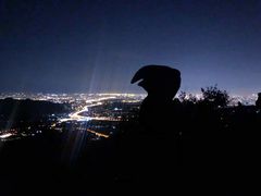 -鬼笑石后山停车场