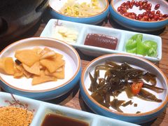 -明洞阿姨·韩式酱蟹烤肉·创意料理(三元桥店)