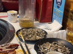 -哈尔滨烧烤·山河村铁锅炖(交大店)