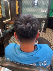 -海文先生国潮烫染男士理发馆