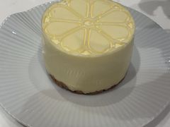 -潮一不贰·法式甜品·生日蛋糕·西式简餐(外滩店)