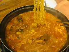 -喇喇排骨火锅·传统韩式脊骨汤(望京西园总店)