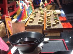 -四海一家自助餐(益田假日广场店)