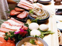 -明洞阿姨·韩式酱蟹烤肉·创意料理(三元桥店)