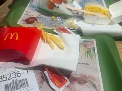 -麦当劳(百联西郊购物中心店)