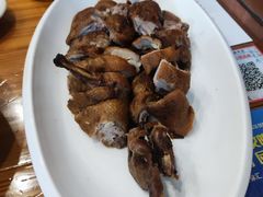-小龙酒家(桂平路店)