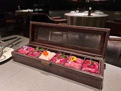 -左庭右院鲜牛肉火锅黑金店(陆家嘴中心店)