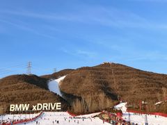 -华彬猛犸滑雪场