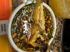 -小饕荟雅安贡椒鱼鲜馆(广福桥店)