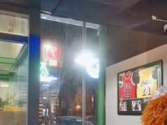 -京狮炙燥·精酿烧烤(首经贸店)