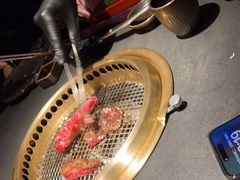 -铭牛烧肉·和牛海鲜自助(高新月牙湖店)