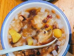 -牛小嫩串串火锅(老国贸总店)