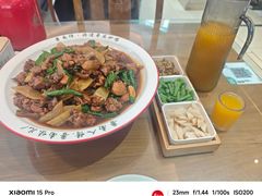 -鲁南仔·滕州炒鸡(经三路店)
