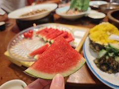 -老滇山寨•云南特色菜•地方菜•民族风情歌舞表演(金碧店)