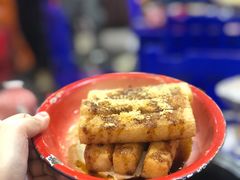 -马路边边串串香(苗栗路店)