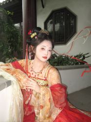 -一揽芳华汉服旗袍体验馆(拙政园店)