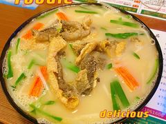 -肥汁米蘭香港米线(宁波路总店)