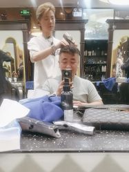 点击看大图 -八佰伴8008星级形象店