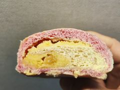 火龙果咸蛋黄-禾沐·轻食·面包·咖啡
