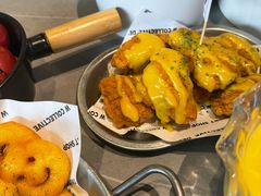 -W COLLECTIVE  DESSERT SHOP