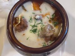 罐焖牛肉-老井俄式餐厅