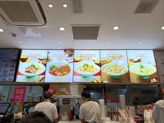 -小杨生煎(金山百联购物中心3楼店)