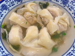 虾仁大馄饨-何太太馄饨面铺(大浒东苑店)
