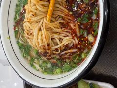 -伊穆祥牛肉面总店·清真