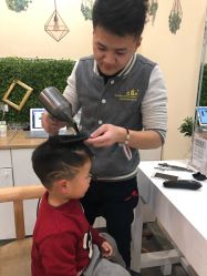 -马克叔叔儿童理发形象设计