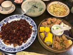-黄桷树曹家私房菜(江与城店)