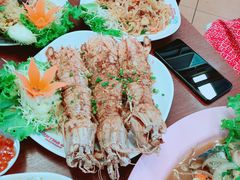 -班赞海鲜市场胖阿姨加工点