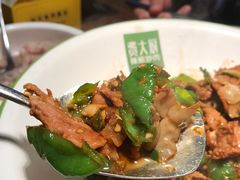 -费大厨辣椒炒肉(万家丽一店)