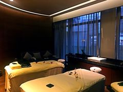 -三亚美高梅度假酒店滺水疗