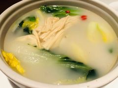 无油鱼汤腐竹煮时蔬-大树餐厅(益田假日店)