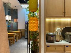 -先启半步颠小酒馆(虹桥龙湖天街店)