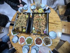 -宏兴烤鱼山庄(宣恩总店)