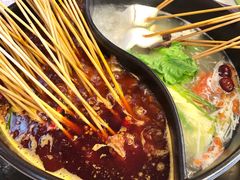 -钢管厂五区小郡肝串串香(蜀都万达店)